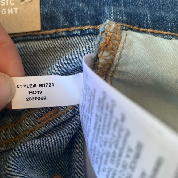 Madewell Cropped Classic Straight Leg Jeans - Picture 6 of 10